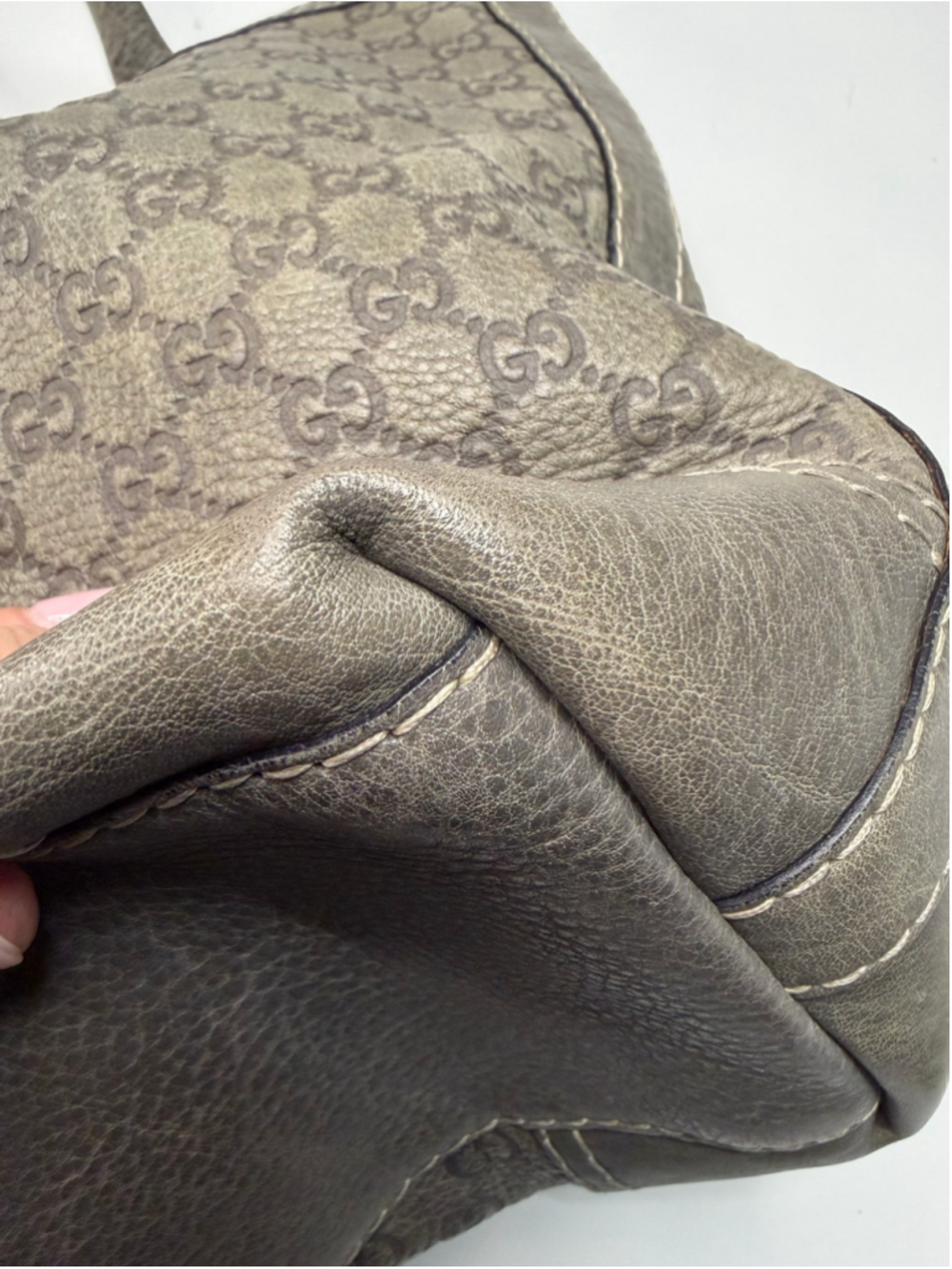 Women's Gucci GG Guccissima Leather Tote Bag, One Size, Grey and Gold - Picture 7 of 16